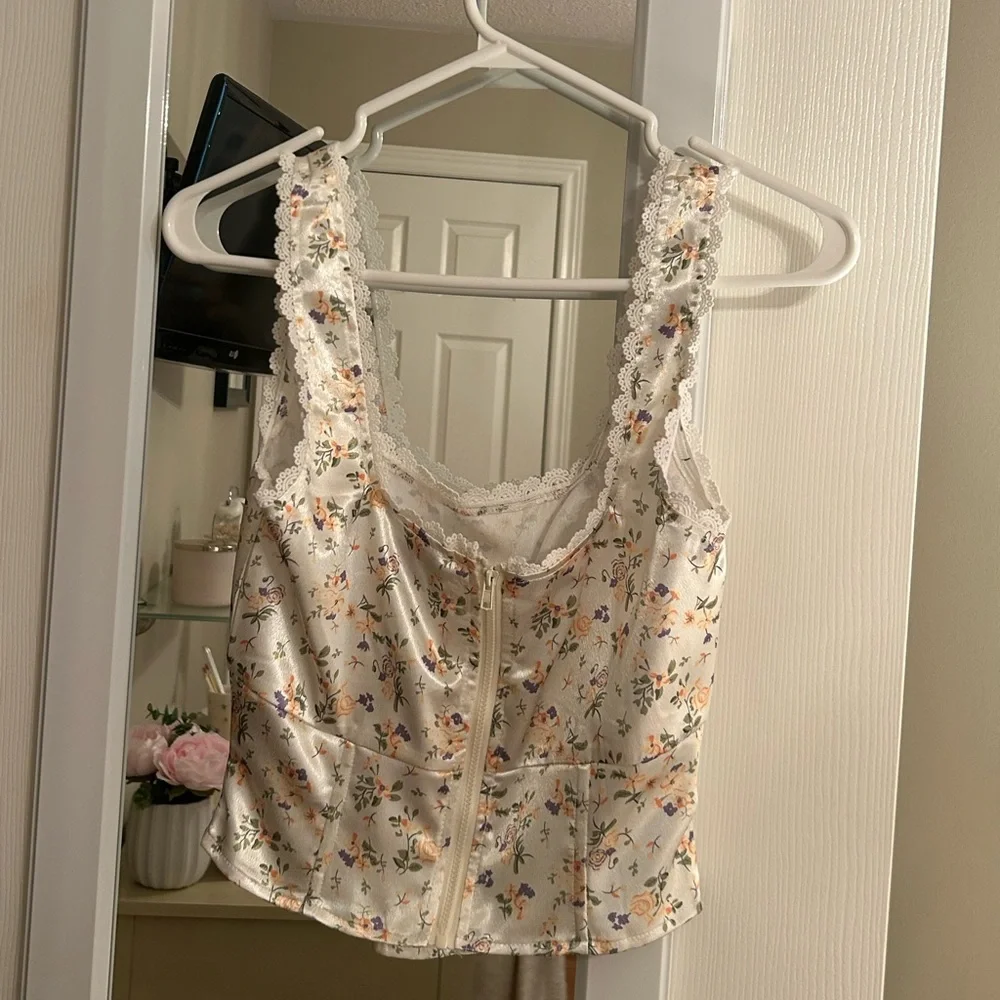 Princess Polly Floral Satin Corset Top - Picture 3 of 7